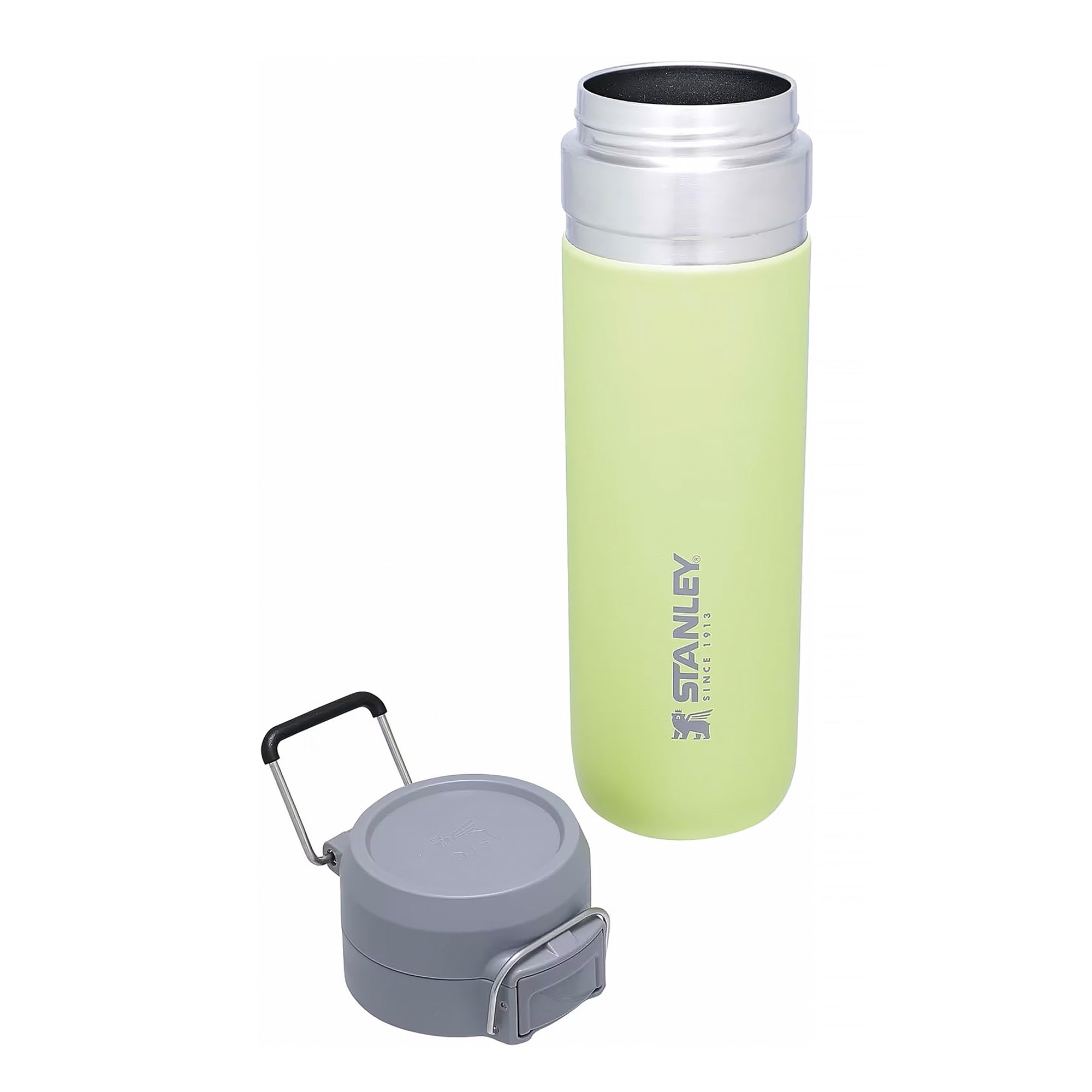 Stanley Quick Flip Water Bottle 0.7L in black with a flip-top lid and ergonomic design for easy hydration on the go.
