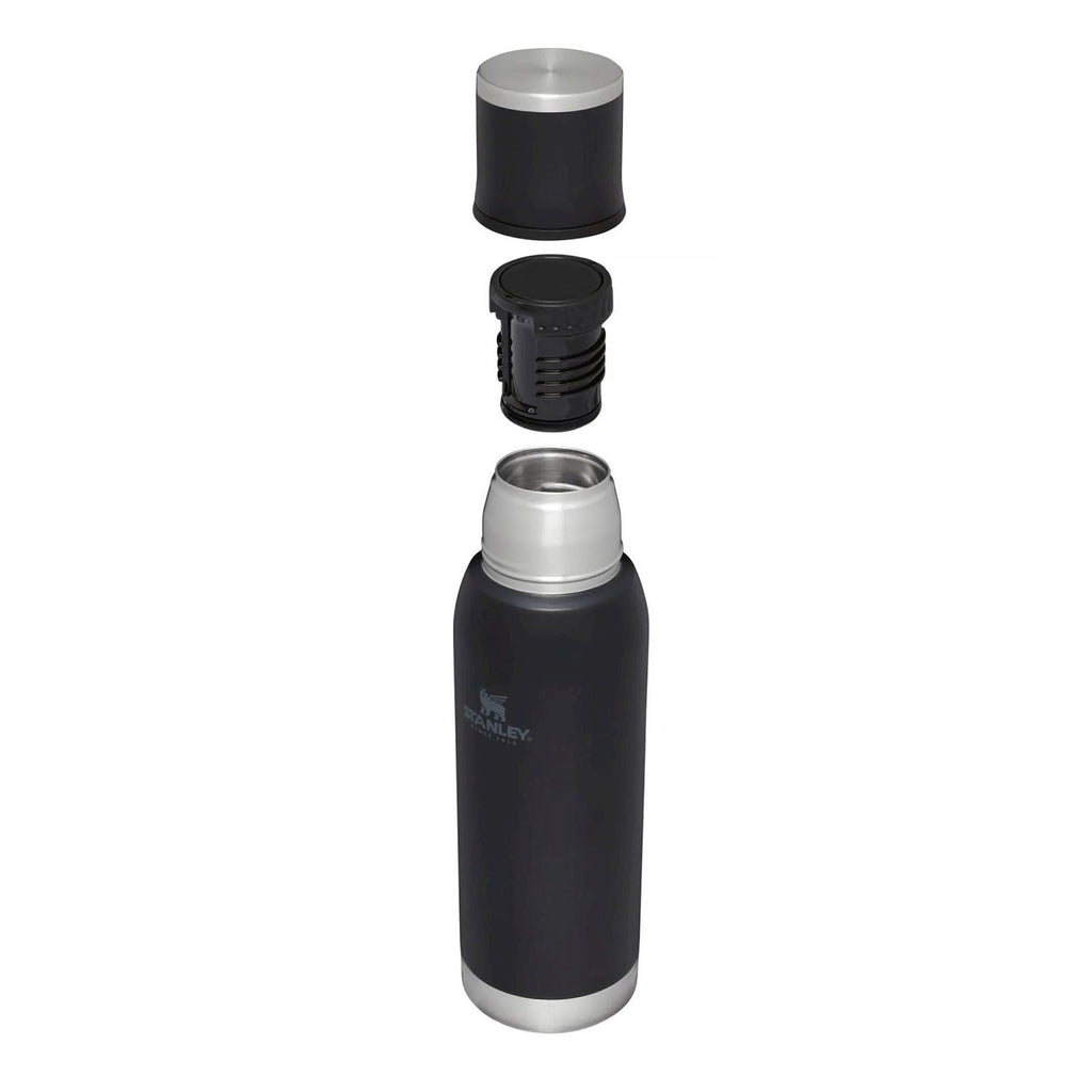 Stanley Adventure To Go 0.75L water bottle in stainless steel with a silver finish, featuring a screw-top lid and ergonomic design.