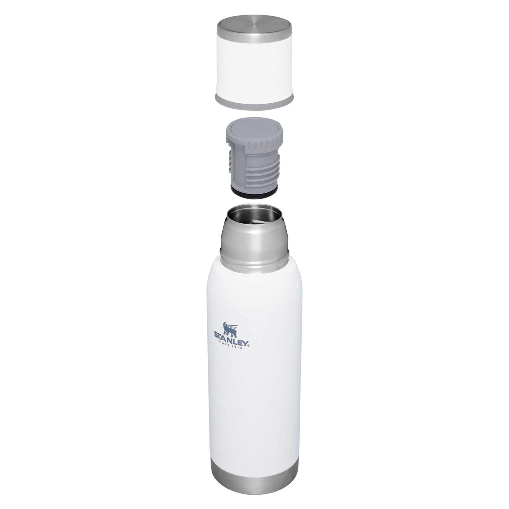 Stanley Adventure To Go 0.75L water bottle in stainless steel with black lid and screw cap, designed for outdoor use.