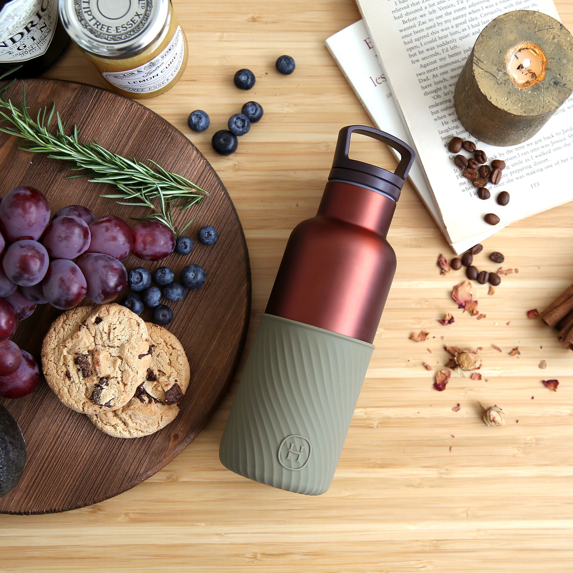 HYDY Canyon copper Army Green 16 oz bottle, durable stainless steel water container with a sleek army green finish.