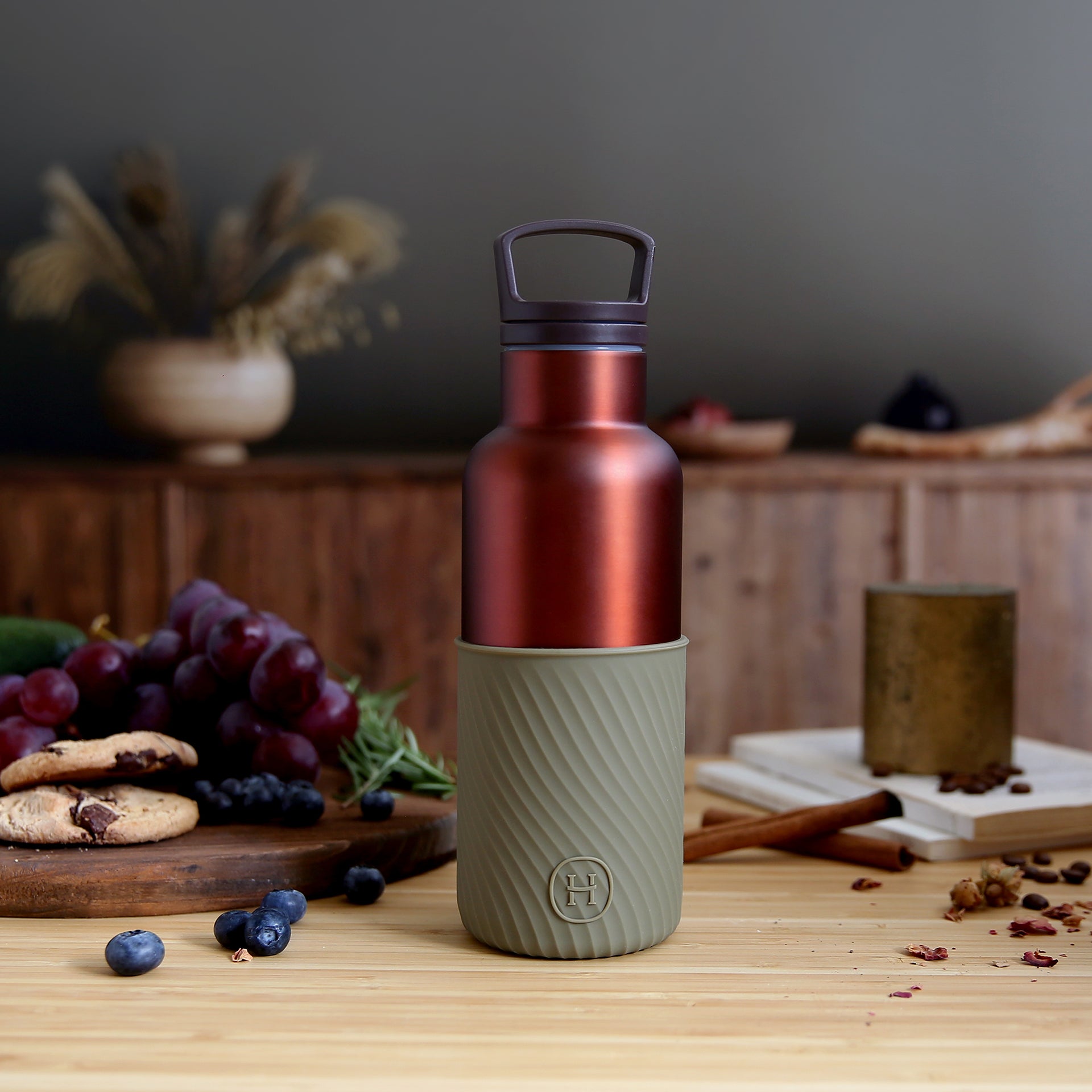 HYDY Canyon copper Army Green 16 oz bottle with a durable metal design and sleek army green finish, ideal for hydration.