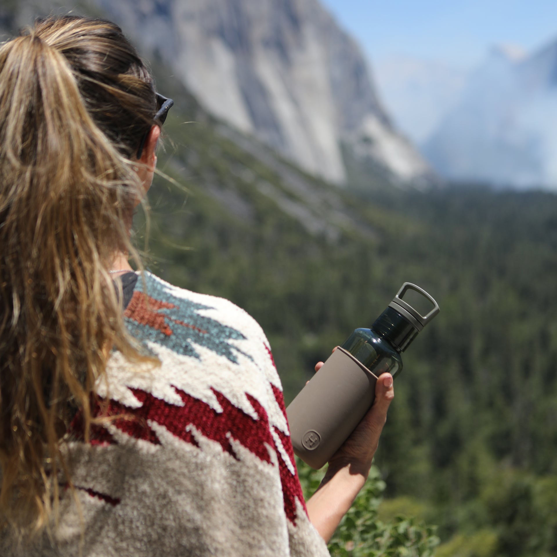 HYDY Forest Green Wild 20 oz bottle with a sleek design and durable construction for everyday hydration.