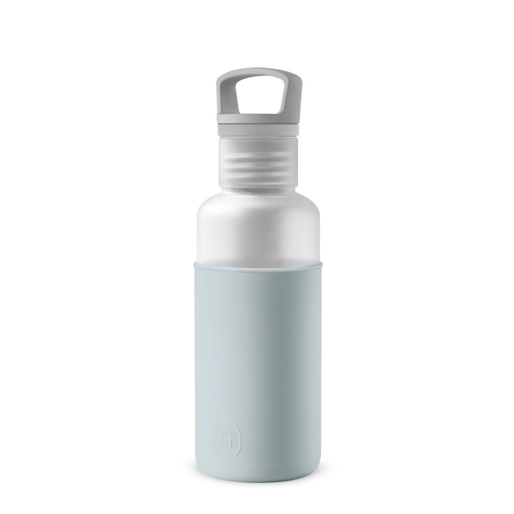 HYDY Misty-Cumulus 20 oz water bottle with a sleek design and secure lid, ideal for staying hydrated on the go.