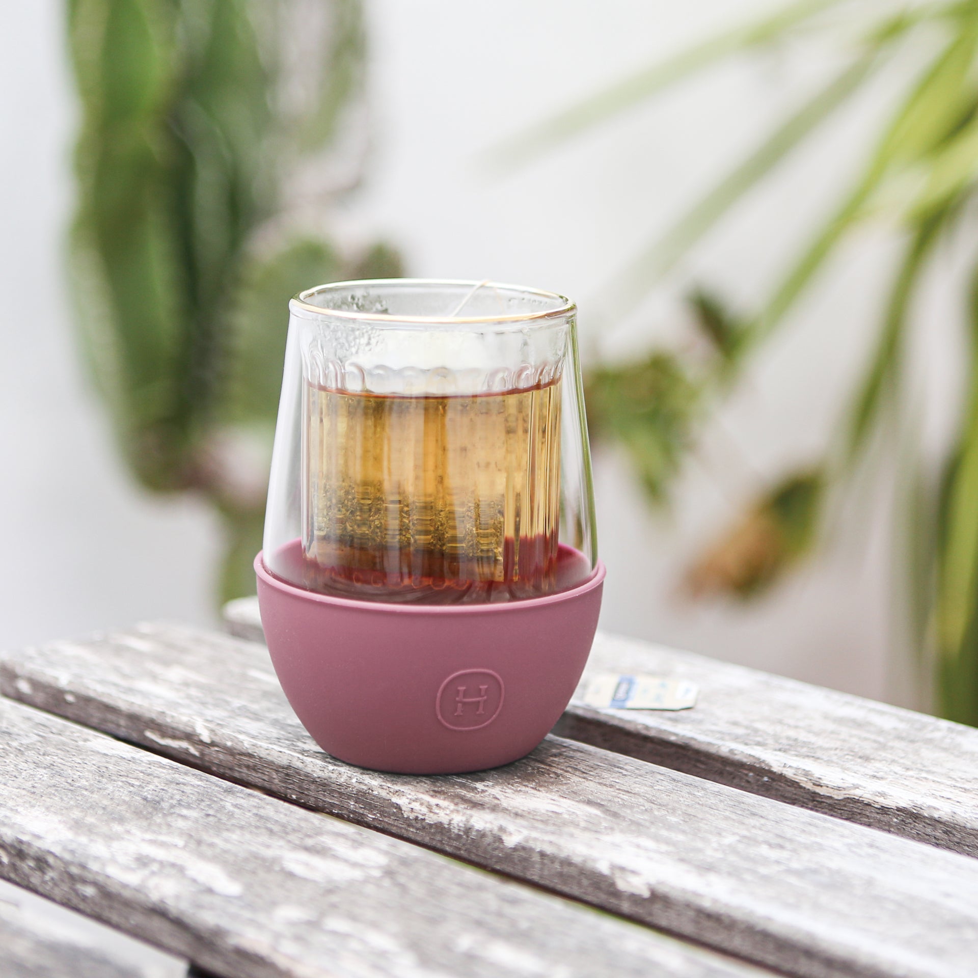 HYDY glass with dusty rose and stripe design, 8 oz capacity, elegant and stylish drinkware for everyday use