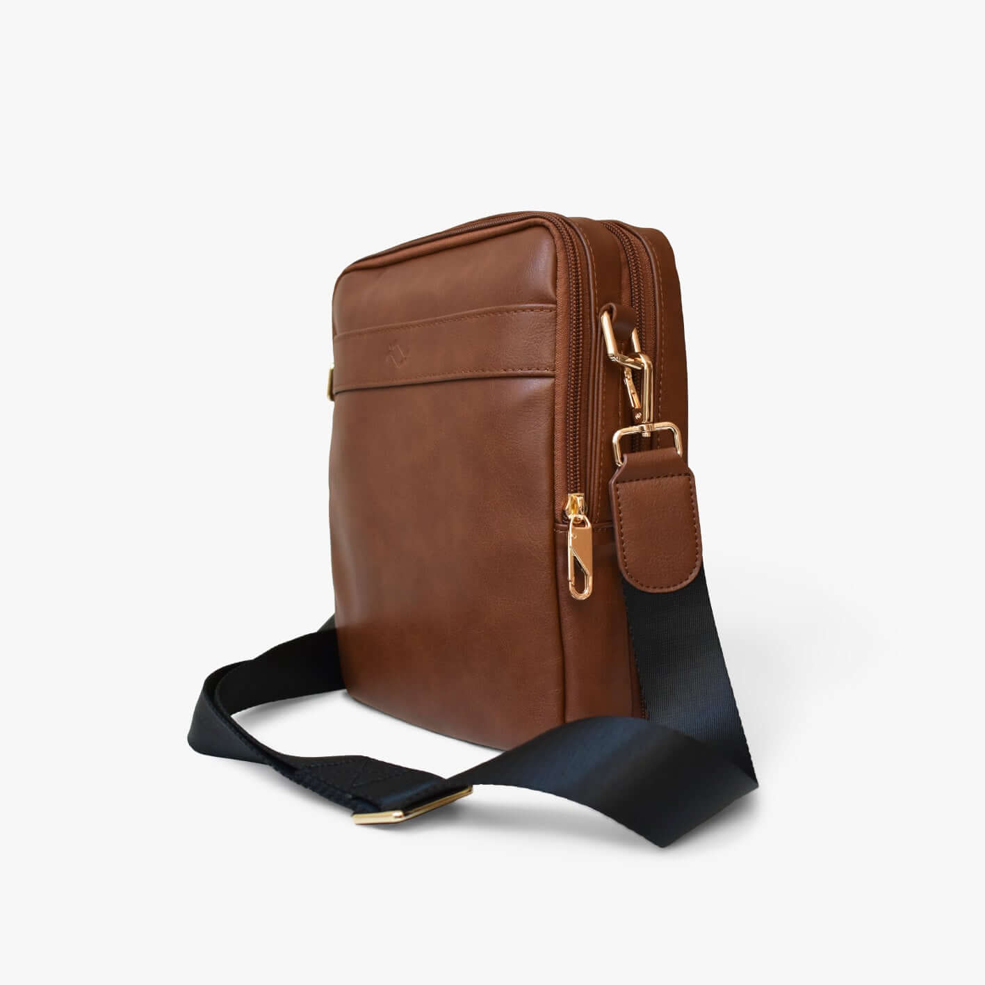 DRiiBE Holiday 4-in-1 convertible backpack, duffle, crossbody bag with multiple straps and compartments in a sleek design.