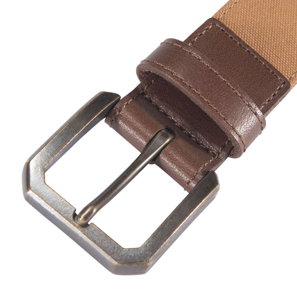 Canvas duck belt from Carhartt, with sturdy design and metal buckle, ideal for workwear or casual outfits.