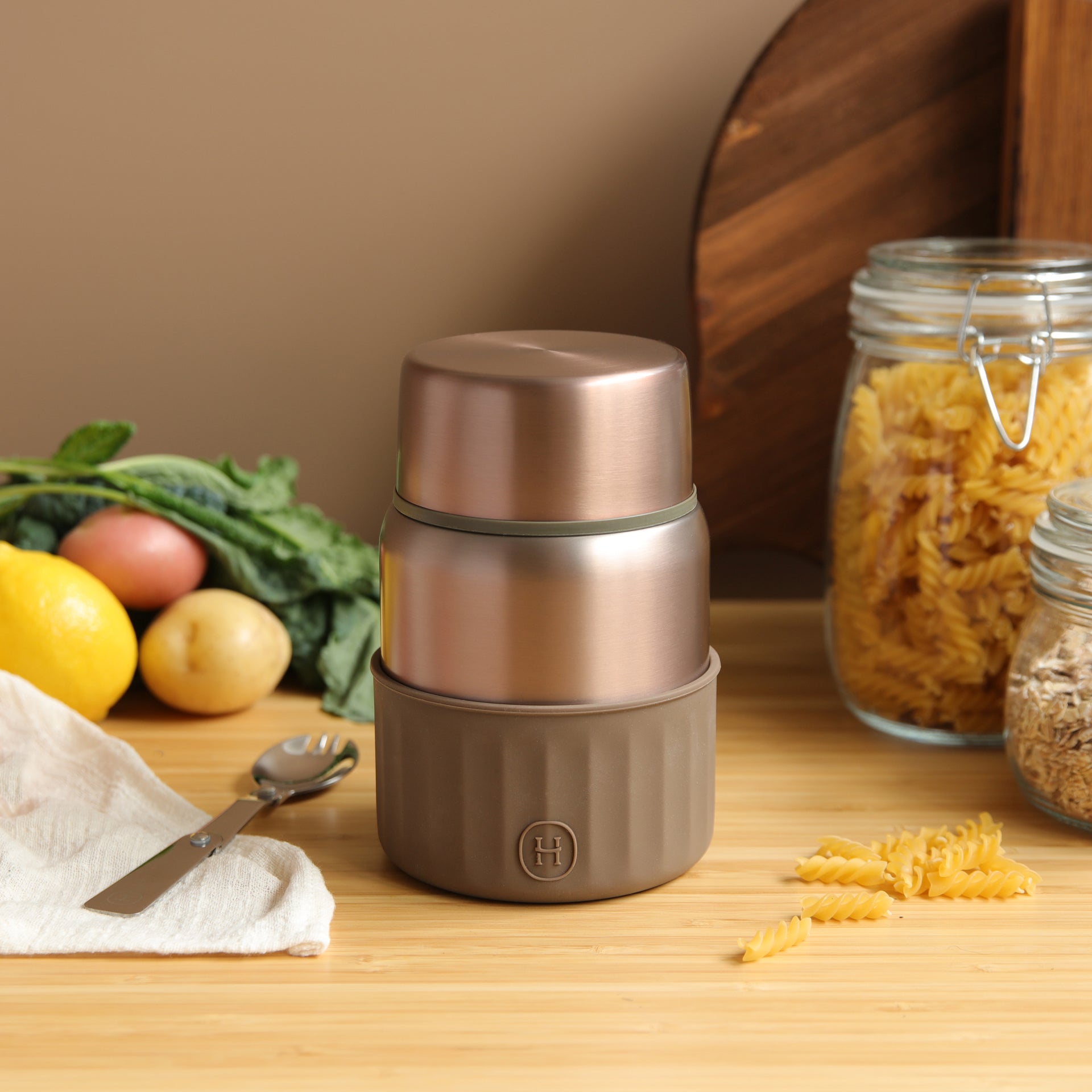 HYDY Metallic Fir Food Jar with 20 fl oz capacity, stainless steel interior, and lid for keeping food fresh and secure.