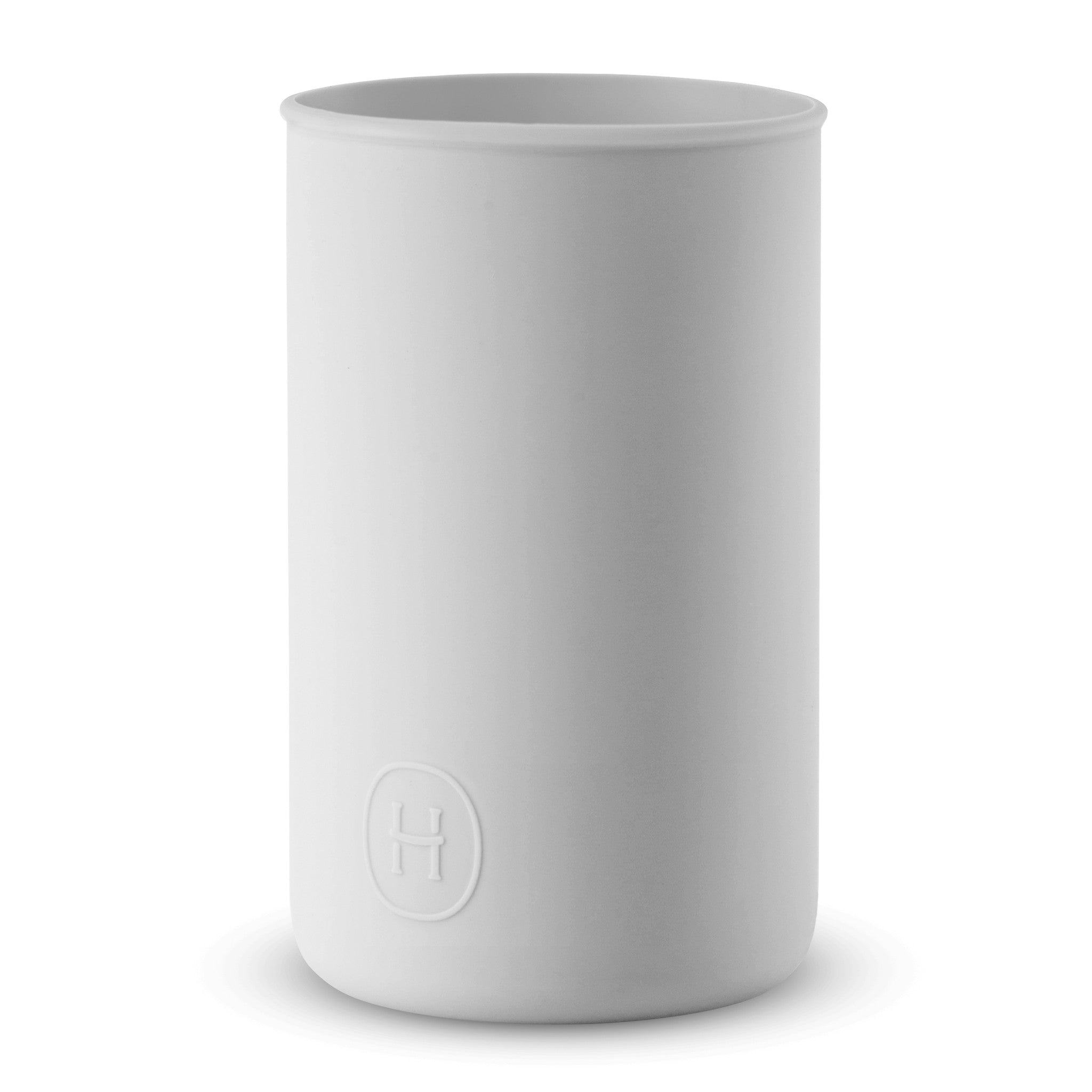 HYDY Cloudy Grey silicone sleeve for 20 fl oz bottles, soft, flexible, and protective, with a textured cloudy grey finish.