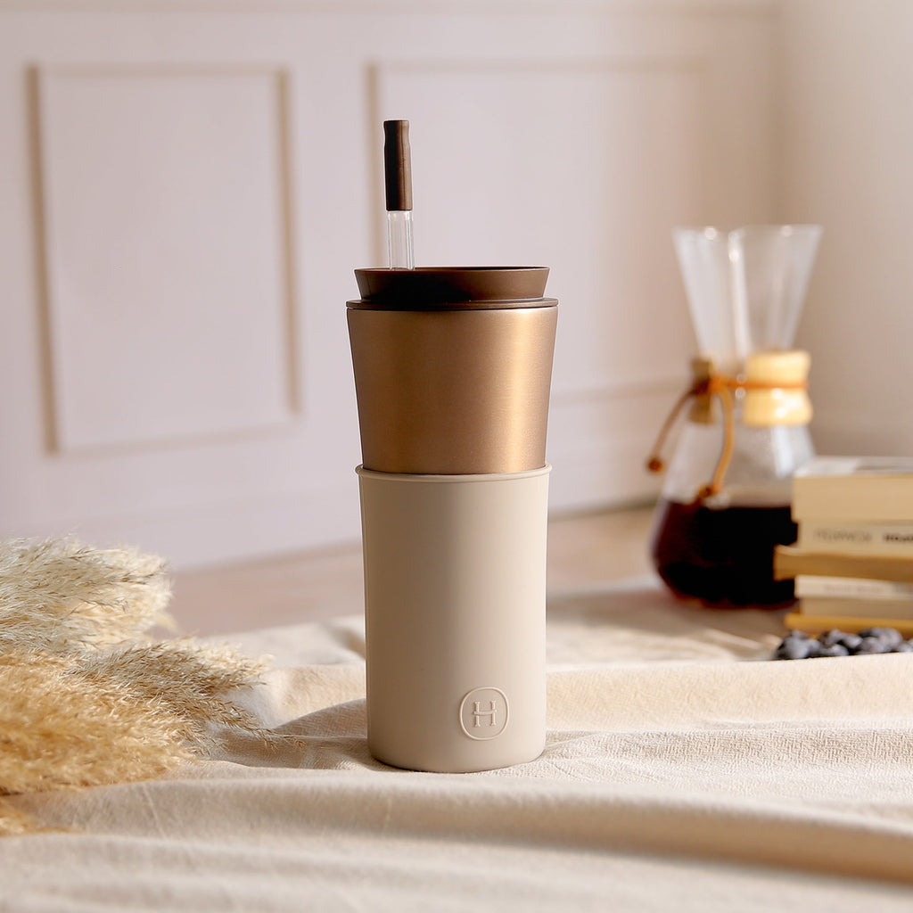HYDY Cedar Travel Mug in Eucalyptus color, 15 oz, with a sleek stainless steel body and leak-proof lid.