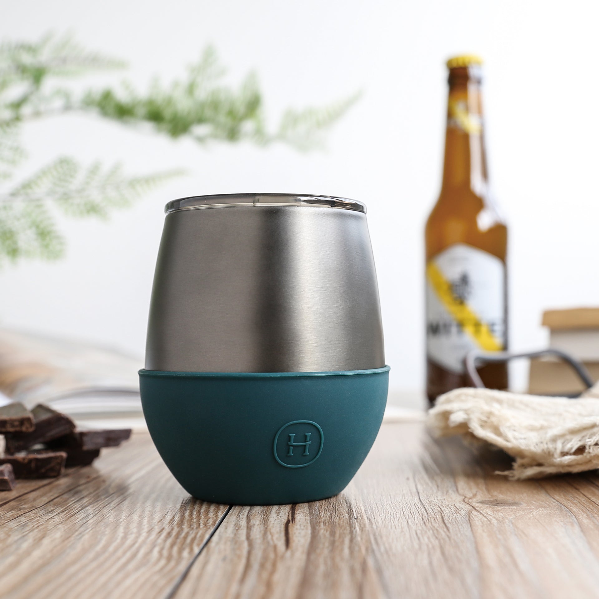 HYDY titanium grey tumbler with peacock green lid, 8 oz capacity, durable stainless steel travel mug for hot and cold beverages.