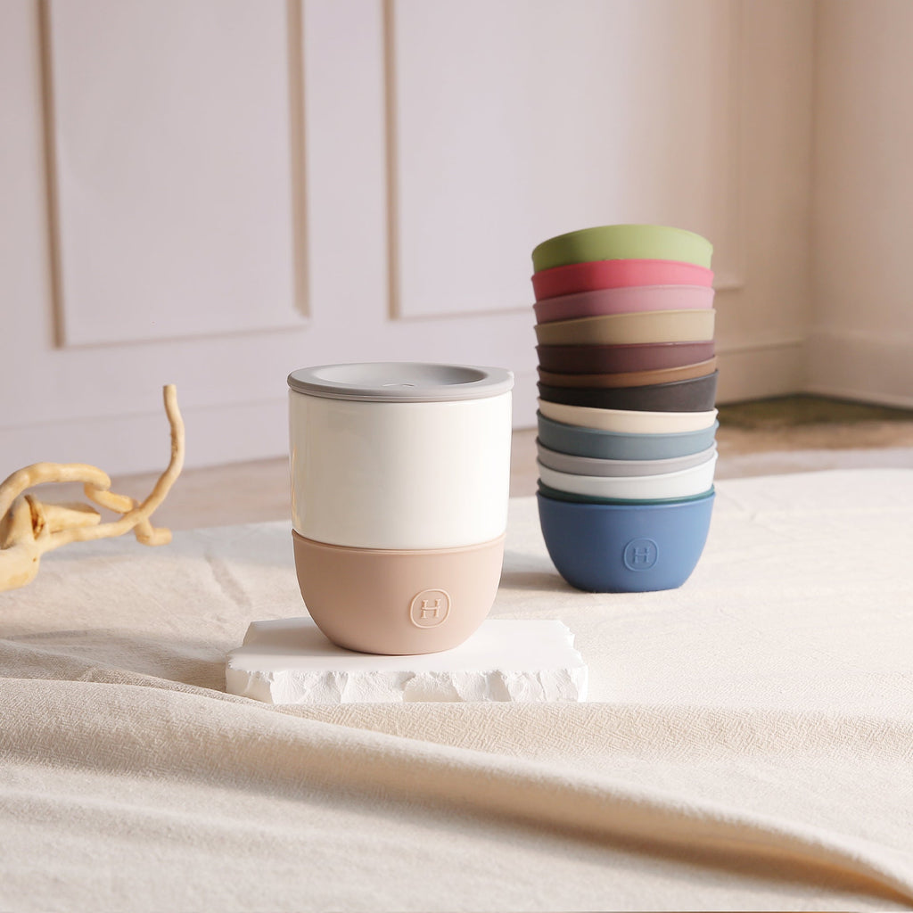 HYDY ceramic latte tumbler mug, 10 fl oz, with a smooth ceramic finish and comfortable handle, ideal for hot beverages.