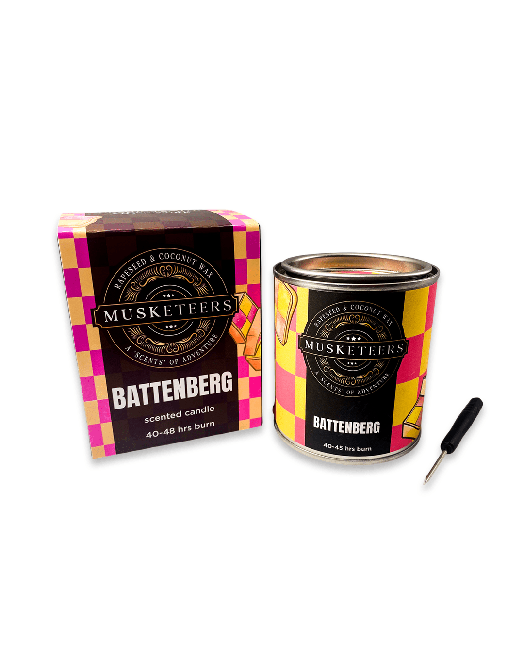 Musketeers Battenberg scented candle with sweet almond cake fragrance, beige candle in a decorative candle jar.