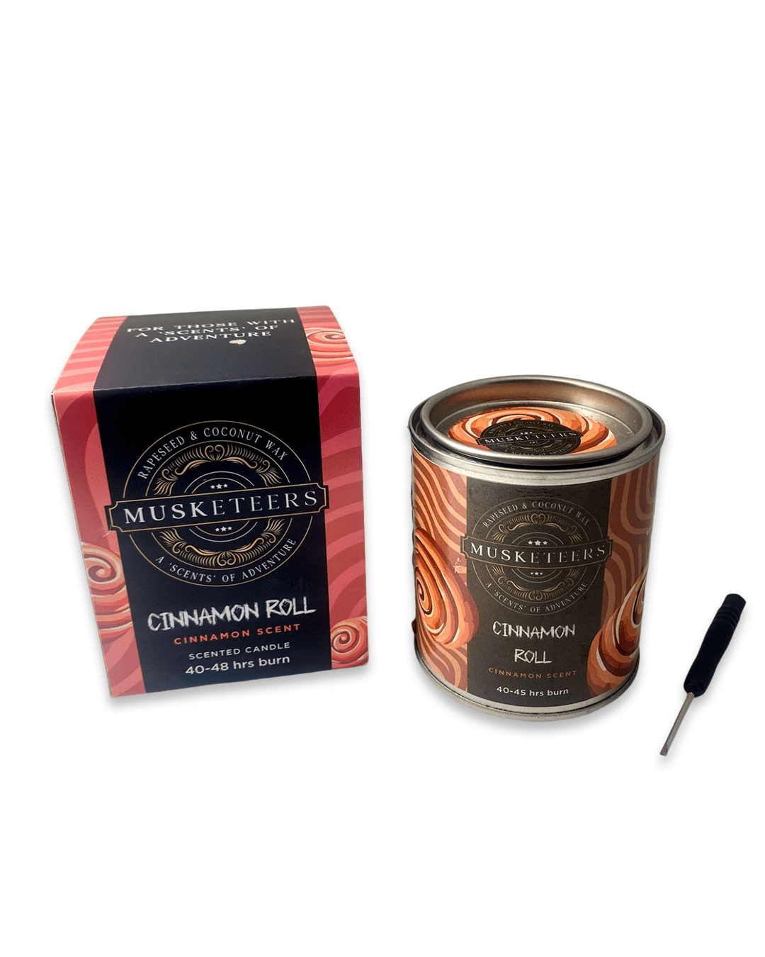 Musketeers cinnamon scented candle with warm, spicy aroma and elegant glass holder, perfect for cozy home ambiance.