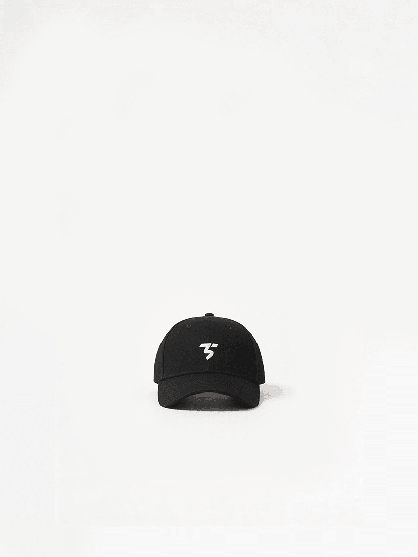 Black low-profile cap from Third Shot UK, designed for padel and pickleball players, featuring a sleek, minimalist style.