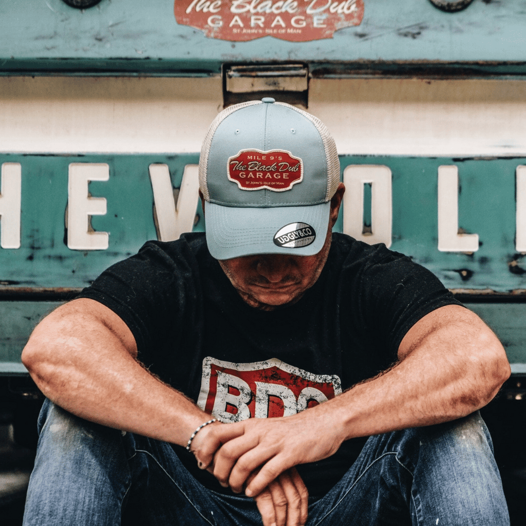 Black Dub Garage Trucker Hat - Peppermint