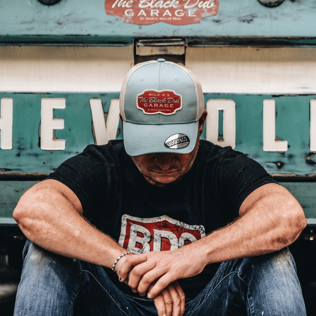Black Dub Garage Trucker Hat - Peppermint