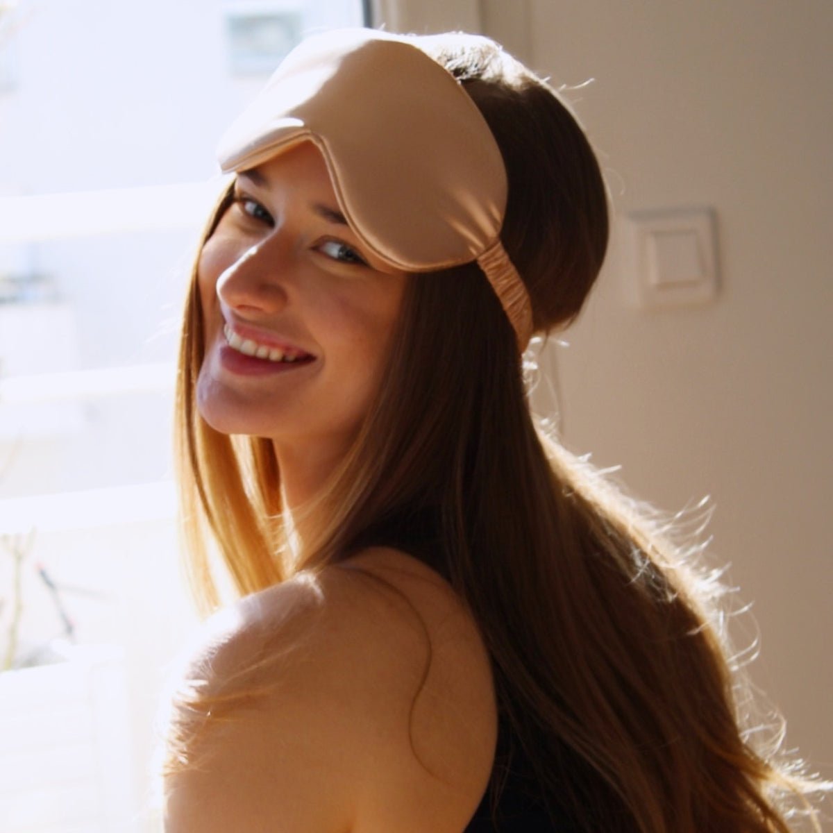 SMUG Cloud Padded Satin Sleep Mask in Caramel, soft and comfortable sleep accessory with plush cloud design.