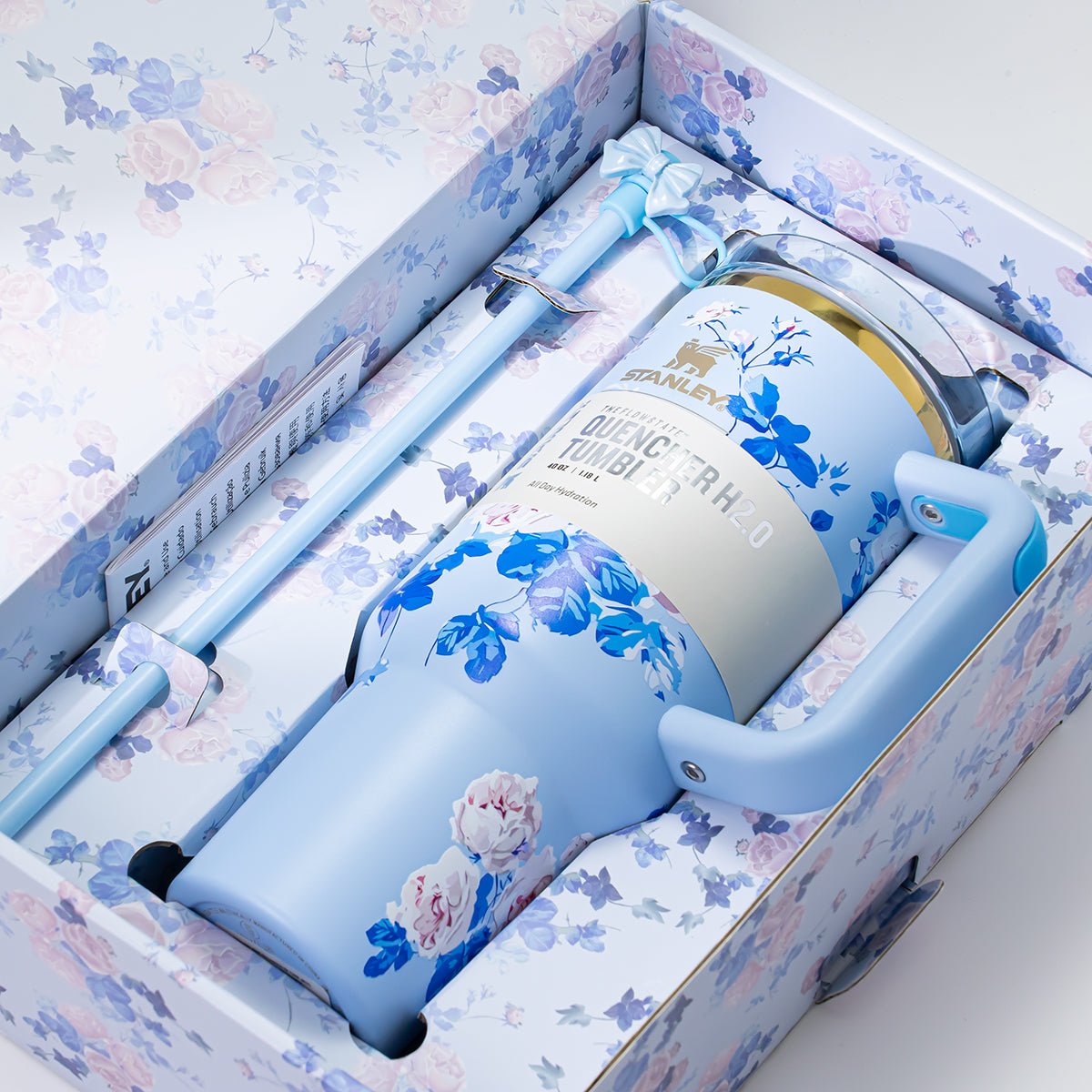 Stanley x LoveShackFancy Sky Bloom Quencher H2.0 FlowState Tumbler 40oz – Limited Edition Blue Botanical Collection with Bow Straw Topper-4