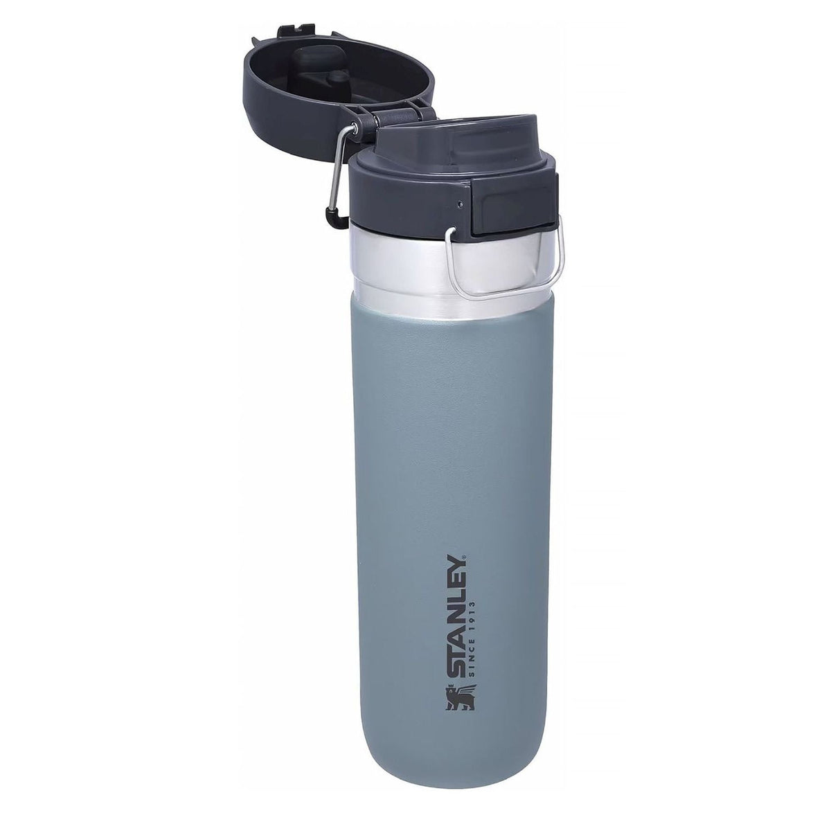 Stanley Quick Flip 0.7L water bottle in azure with a flip-top lid and ergonomic design for on-the-go hydration.