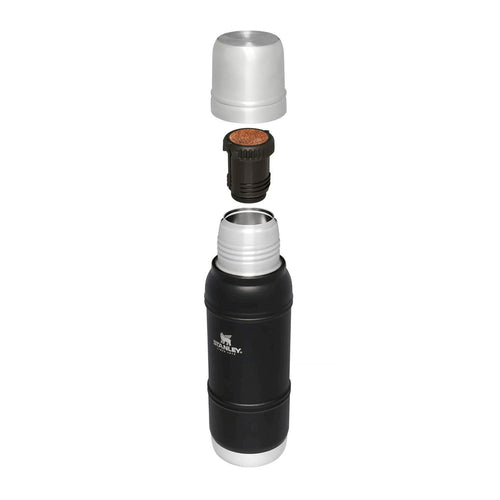 Stanley Artisan thermal water bottle, 1.0L, insulated stainless steel bottle with a sleek design and secure lid.