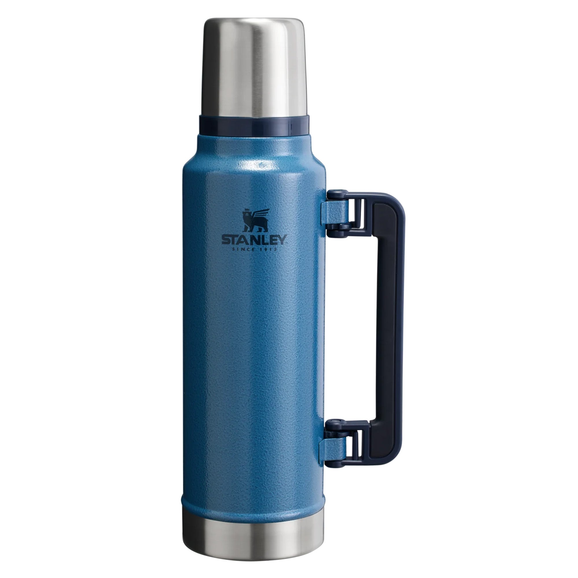 Stanley Legendary Classic 1.4L water bottle with stainless steel body and screw-top lid, ideal for outdoor and daily use.
