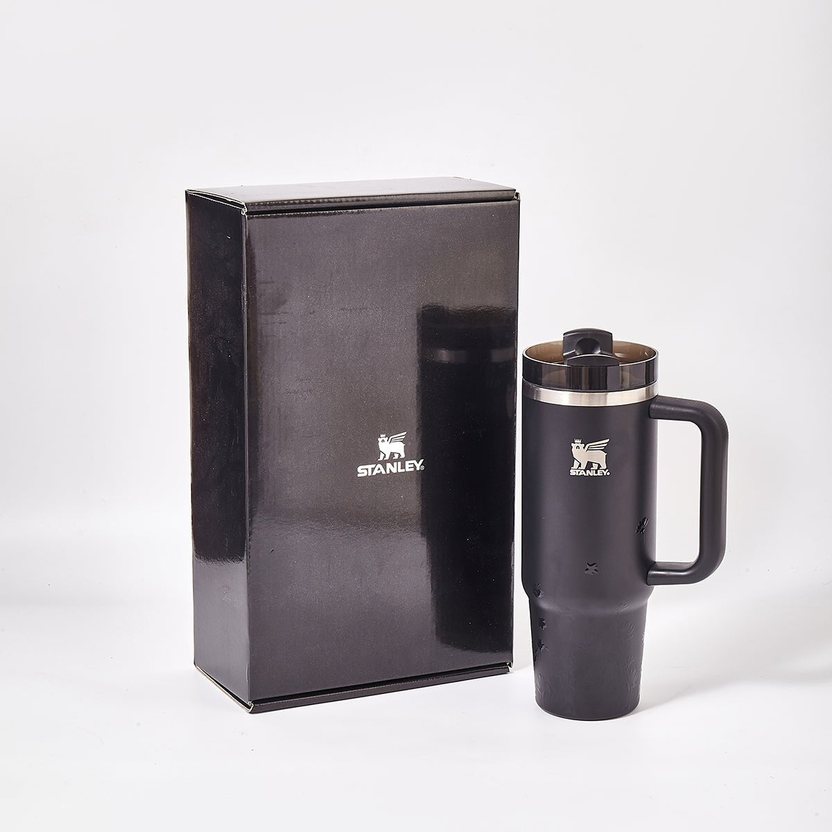 Stanley x JENNIE Midnight Bloom Luxe Quencher Tumbler – Black Limited Edition-0