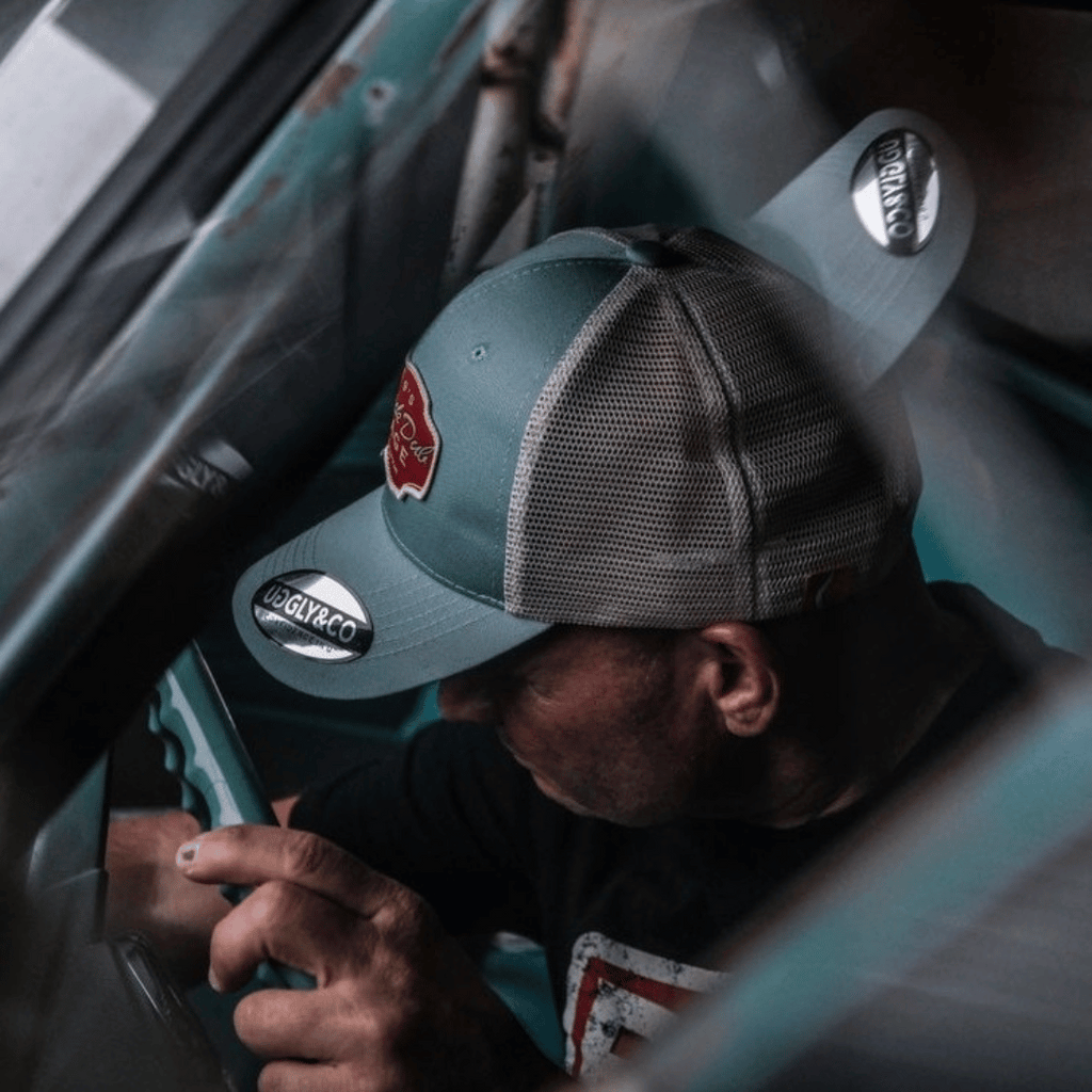 Black Dub Garage Trucker Hat - Peppermint