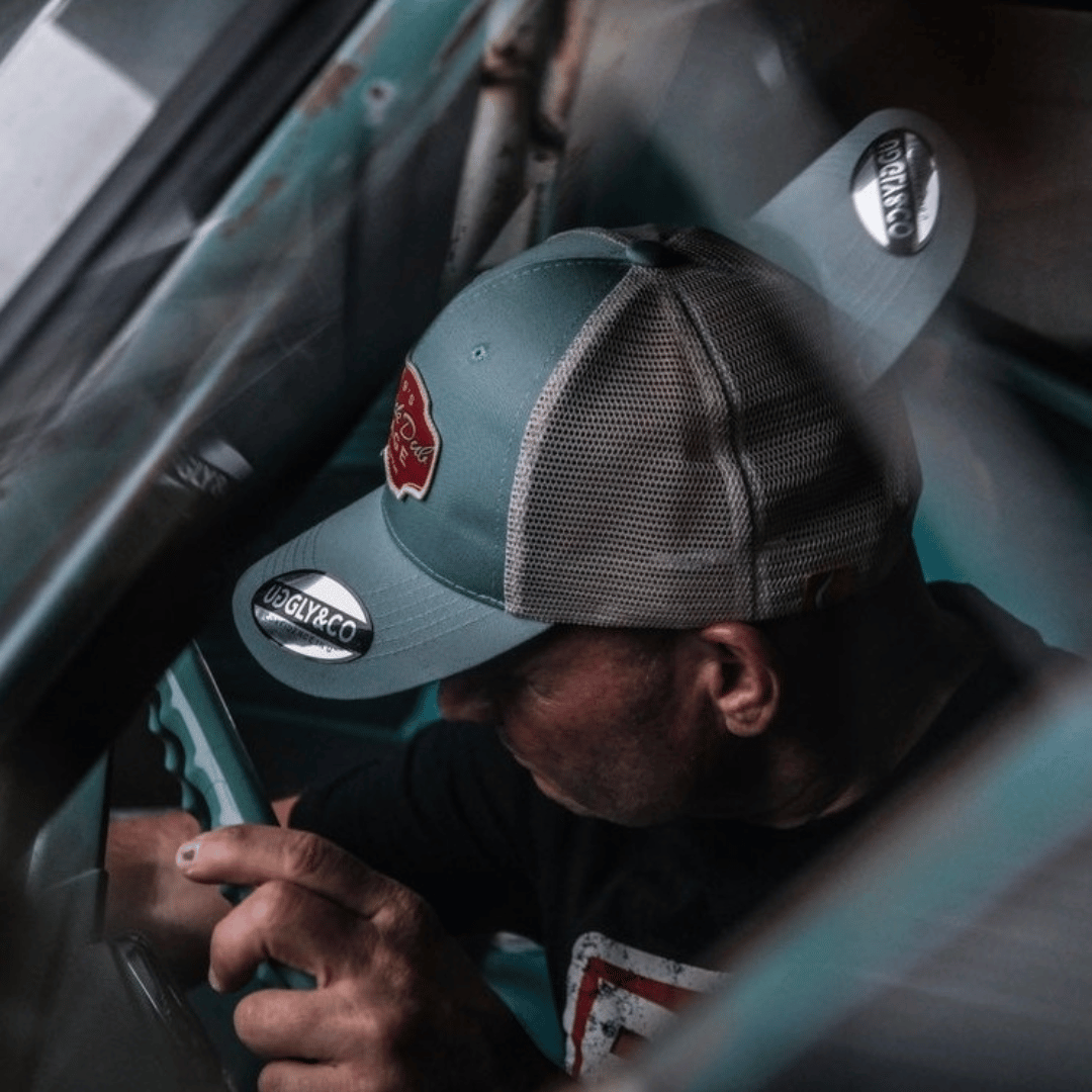 Black Dub Garage Trucker Hat - Peppermint